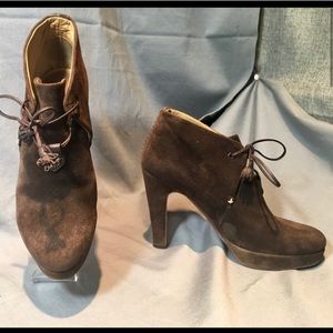 beautiful well cared brown ankle boots size # 8